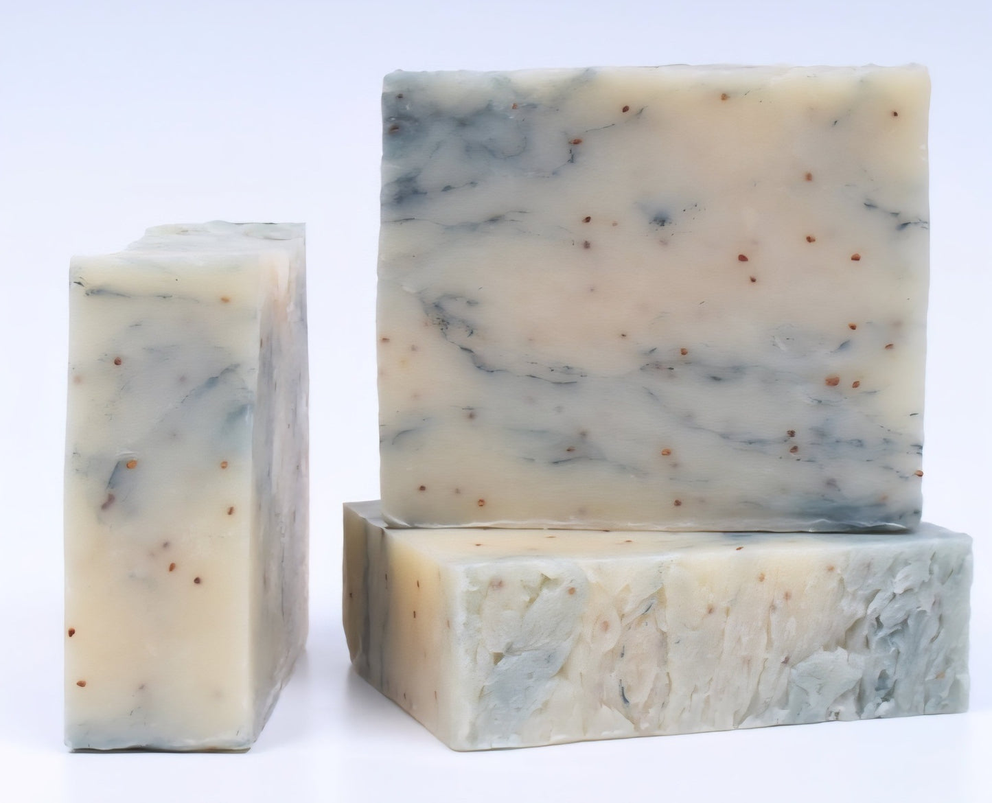 Simple Pleasures: Winterberry Pine